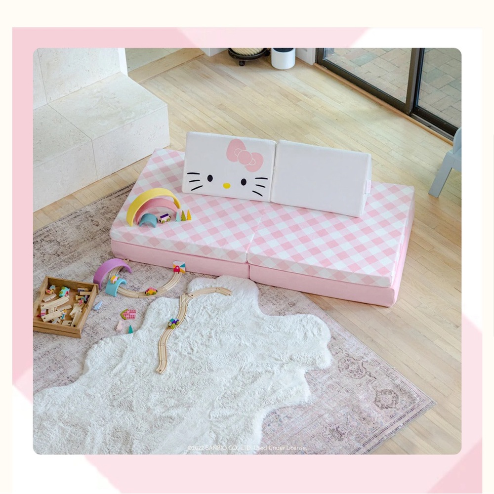 🚫 SOLD 🚫 HELLO KITTY NUGGET COMFORT PLAY COUCH COVERS LIMITED EDITION SOLD OUT